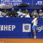 Carlos Taberner consulting coach about rain finale 2025 Umag 9871
